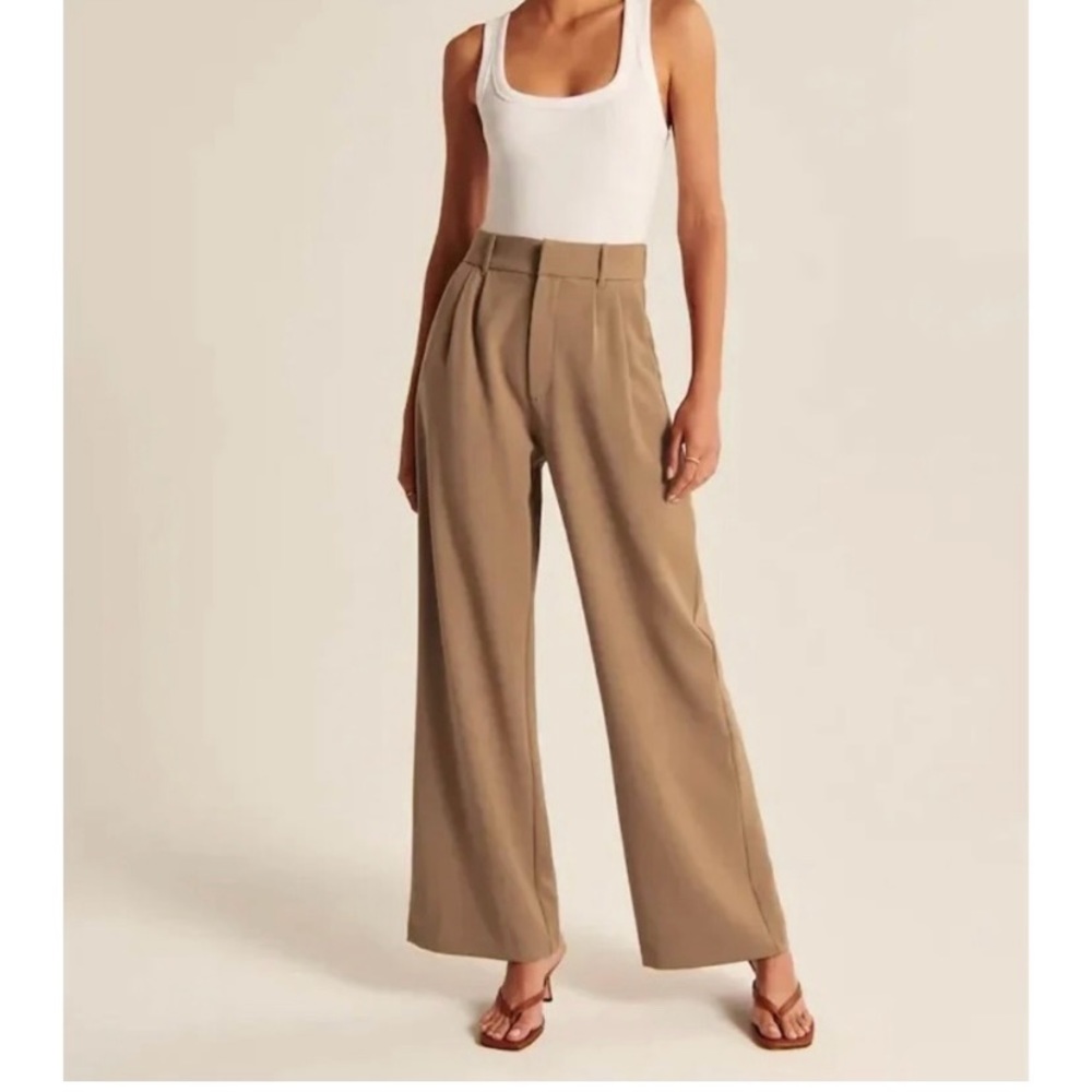 Daisy Grace Wide-Leg Tailored Pants